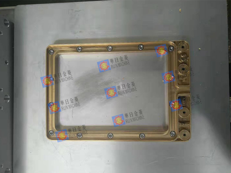 高周波尿袋模具