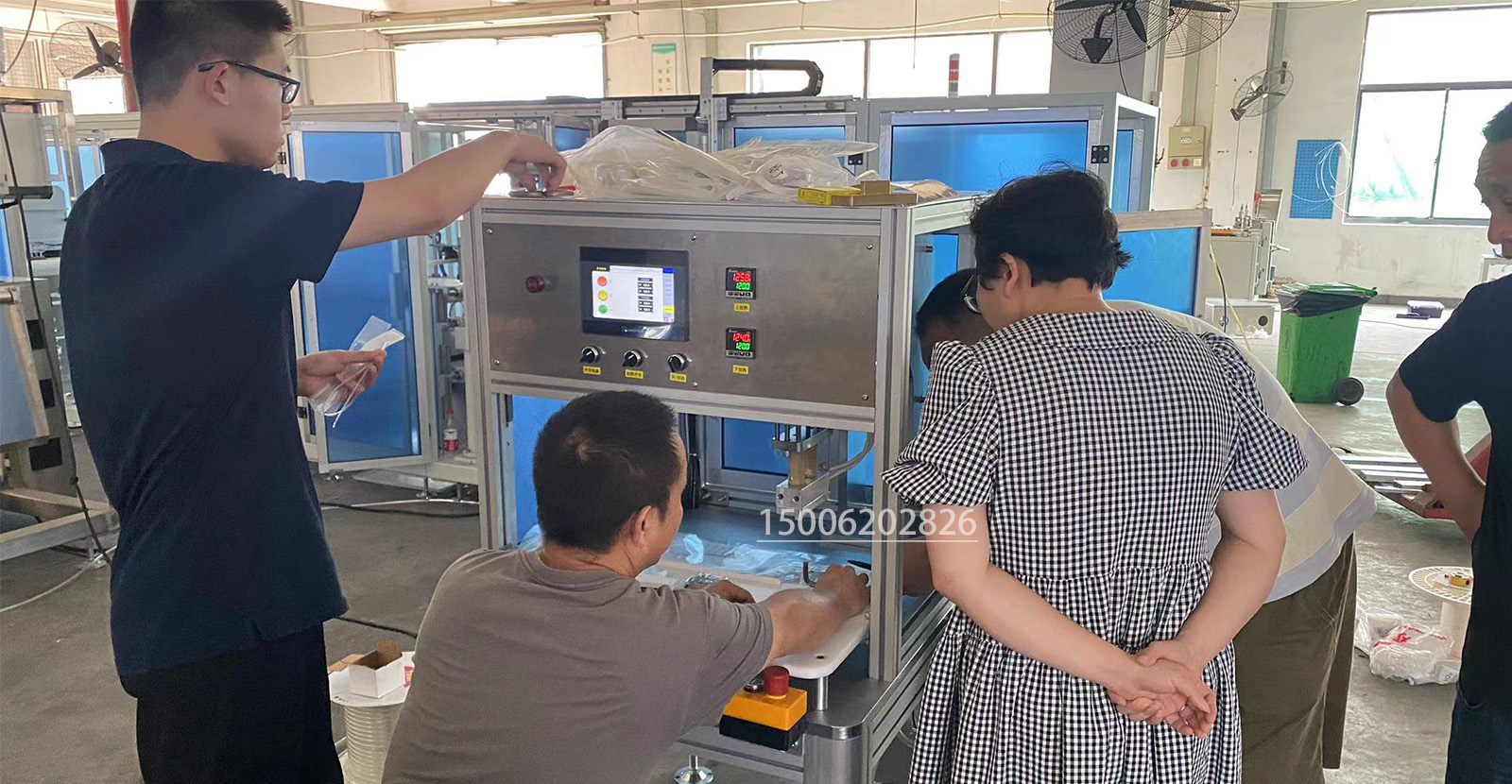 客户验收PE引流尿袋焊管机